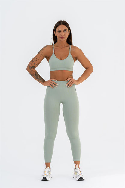 Seamless Sports Bra Gymwolves | Seamless Bra | MINT - Shakeproteine