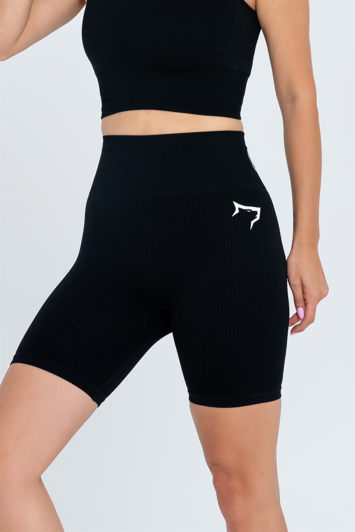 Gymwolves Women's Sports Shorts | Seamless Sports Shorts | Ribbed BLACK - Shakeproteine