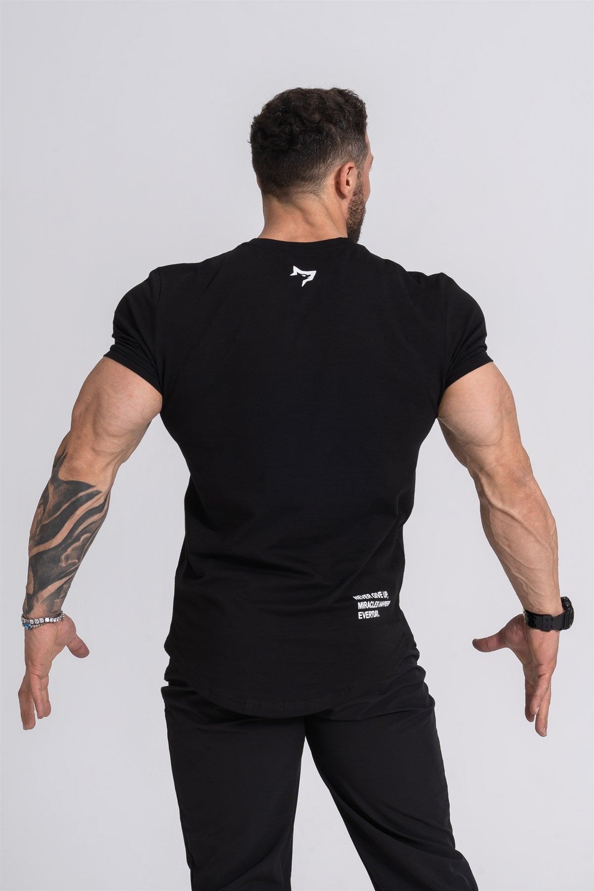 Gymwolves Man Sport T-Shirt | Black | Workout - Shakeproteine